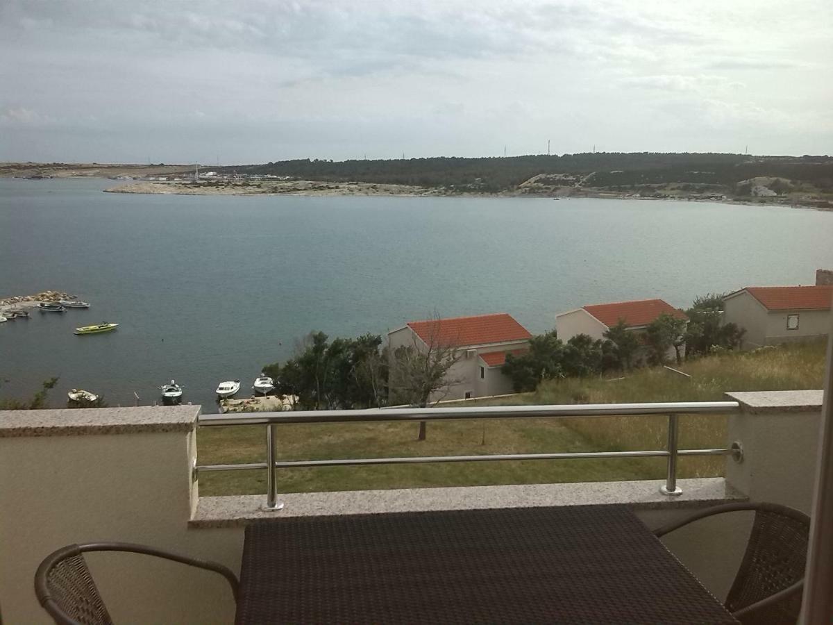 Apartmani Luna Novalja Exterior foto