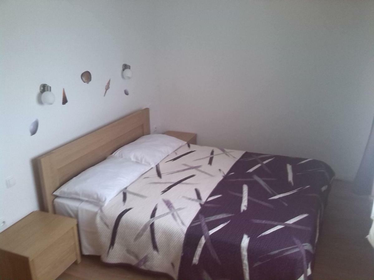Apartmani Luna Novalja Exterior foto