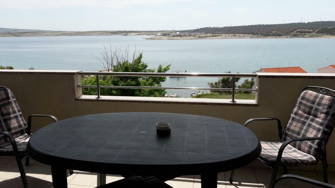 Apartmani Luna Novalja Exterior foto