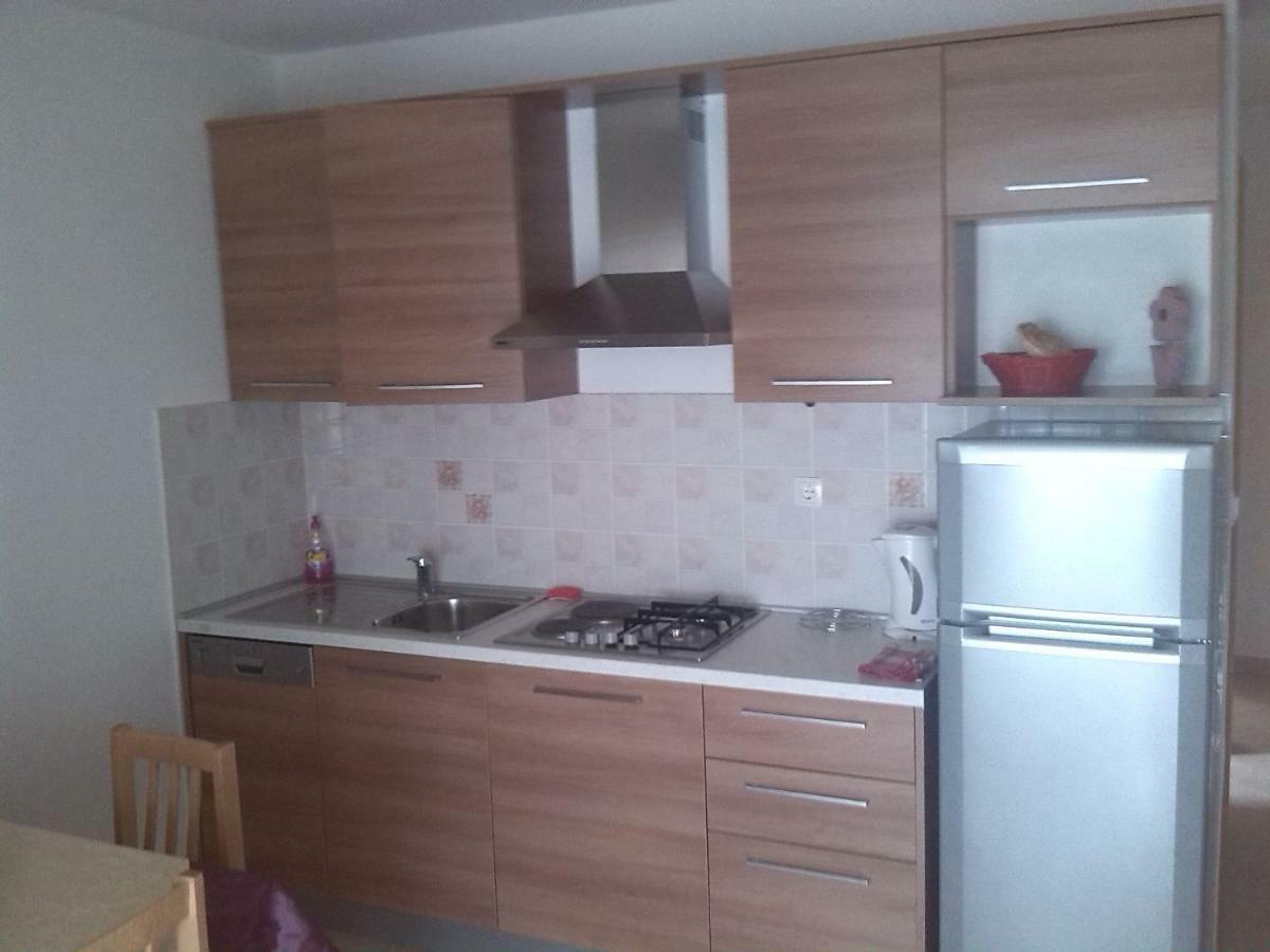 Apartmani Luna Novalja Exterior foto